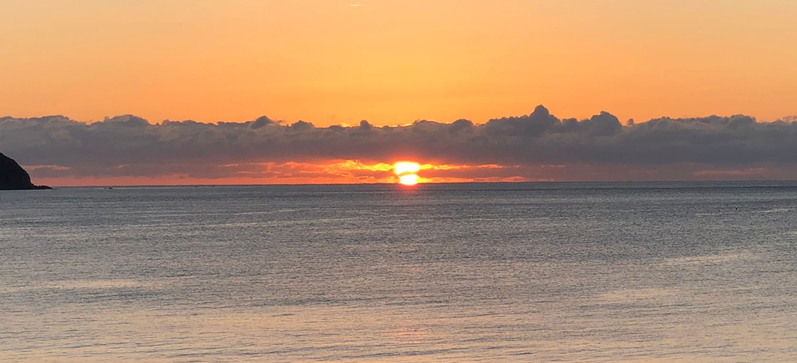 竹ヶ島の新年朝日